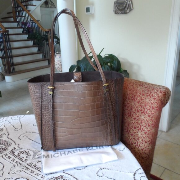 Michael Kors Collection Brown/Tan Croc Embosed Leather Large Tote Handbag - Picture 3 of 16